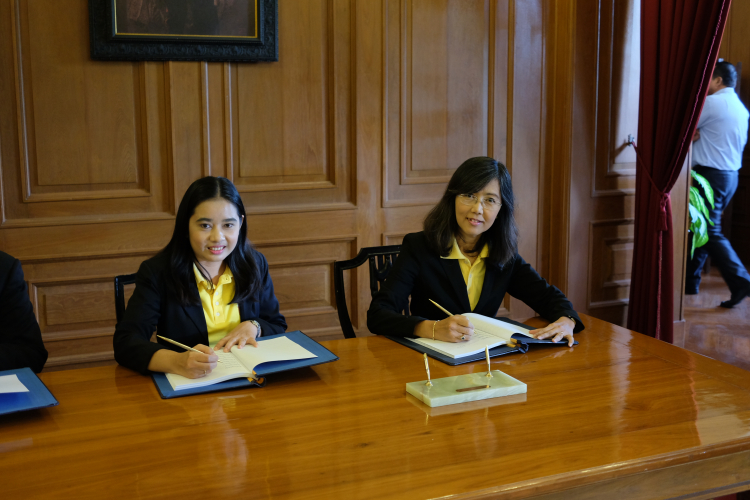 ถวายพระพร 7