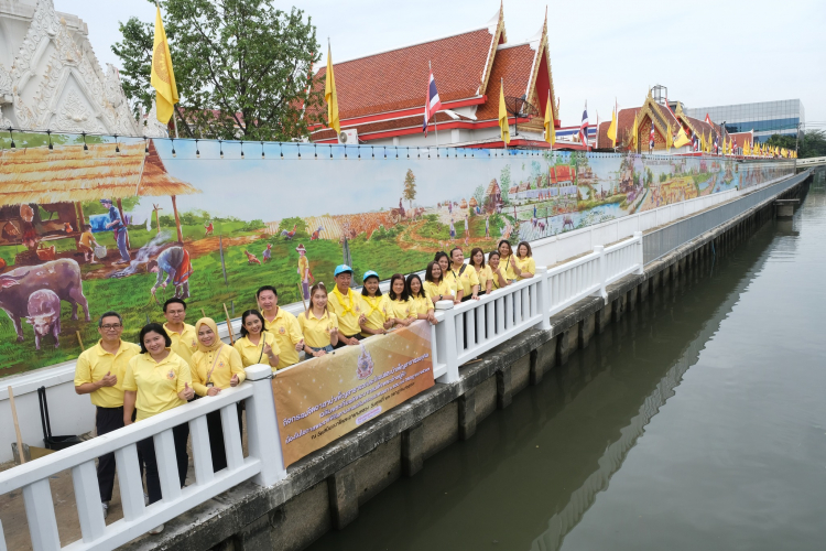 ภาพหมู่02