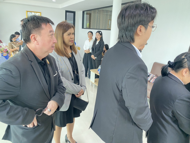 ภาพหมู่03