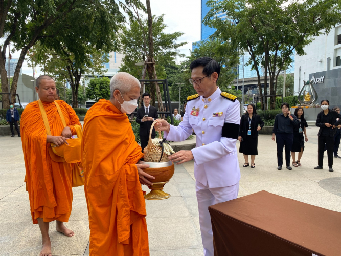 พิธีตักบาตร01